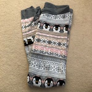 Aerie Penguin Sweater Leggings